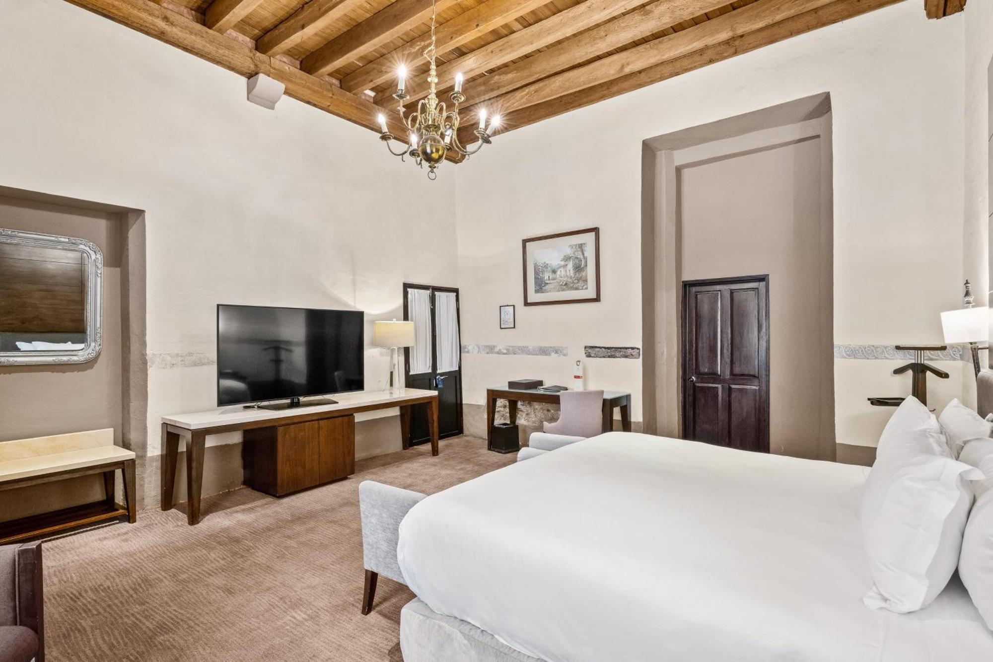 Quinta Real Puebla Hotel Exterior foto A guest room at the Hotel Santa Fe