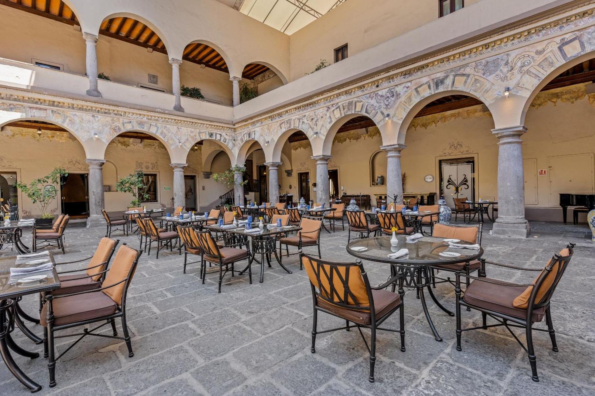 Quinta Real Puebla Hotel Exterior foto Restaurant